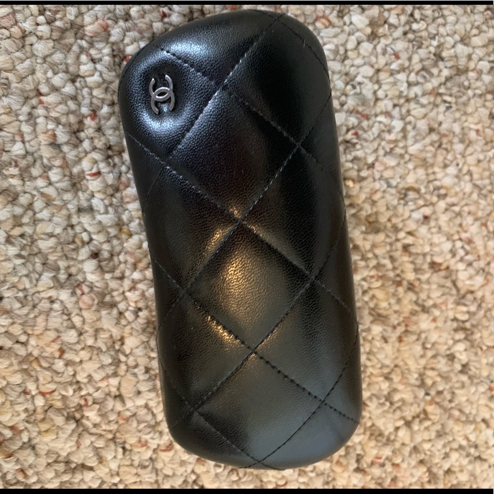 ❗️Authentic  Chanel sunglasses case❗️